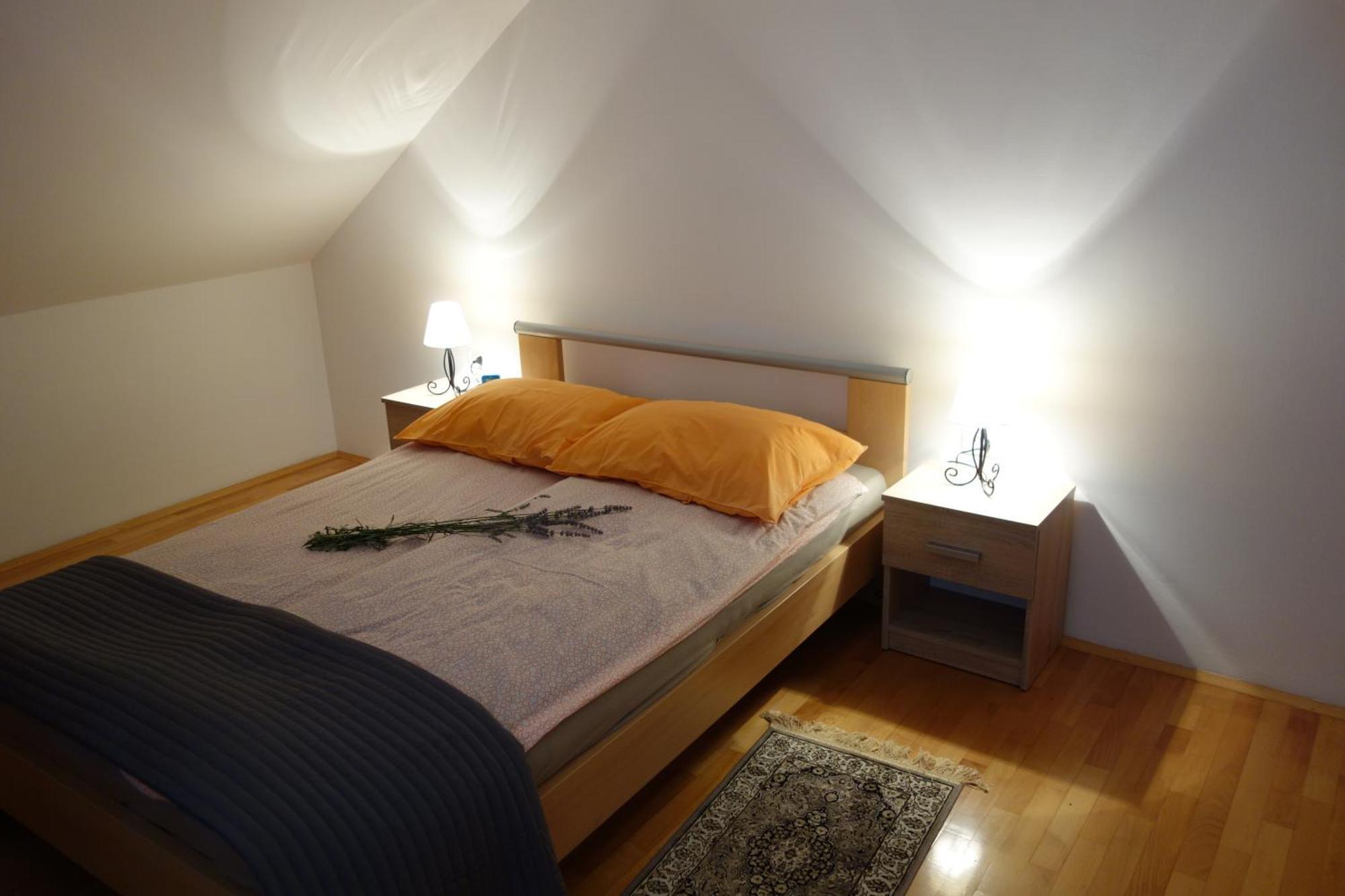 Apartment Beks Постойна Екстер'єр фото
