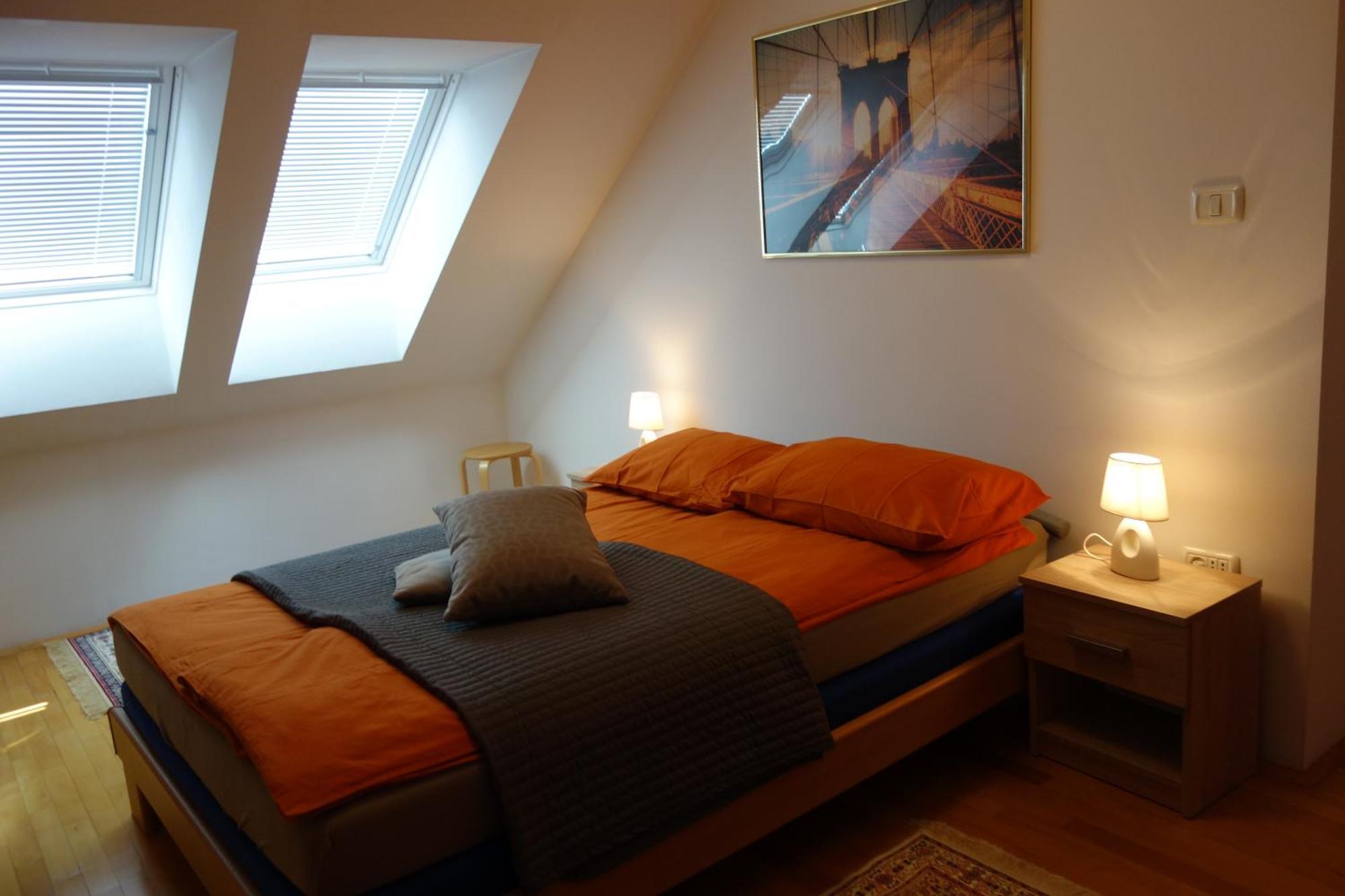 Apartment Beks Постойна Екстер'єр фото