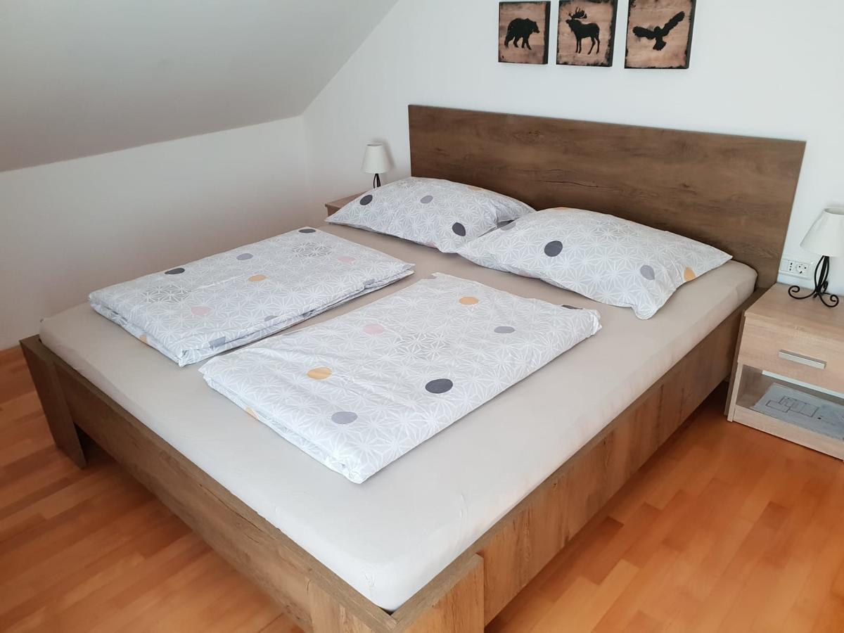Apartment Beks Постойна Екстер'єр фото