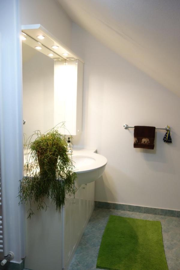 Apartment Beks Постойна Екстер'єр фото