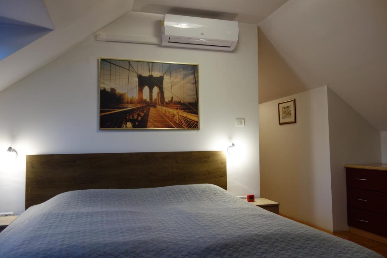 Apartment Beks Постойна Екстер'єр фото